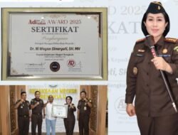 Kajari bengkulu raih penghargaan media adhyaksa digital