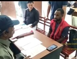 Personel Satgas Operasi Damai Cartenz Laksanakan Penyerahan Tersangka dan Barang Bukti Tahap II di Kejaksaan Negeri Jayapura