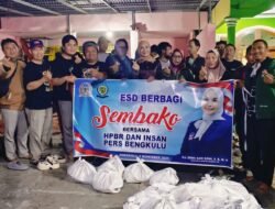 “Wujud Kepedulian dan Kemitraan, Legislator DPR RI Erna Sari Dewi Apresiasi Jurnalis dengan Paket Sembako”