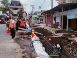 Antisipasi Kecurangan, PUPR Rejang Lebong Tinjau Pengecoran Drainase Talang Rimbo