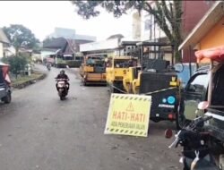 Pembangunan Jalan Hotmix Pasar Atas Resmi Dimulai, Diharapkan Rampung Akhir Desember