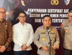 Polri Serahkan Sertifikat Audit Sistem Pengamanan Objek Vital Nasional Tahun 2025