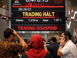 IHSG Anjlok 8 Persen, BEI Bekukan Perdagangan Sementara