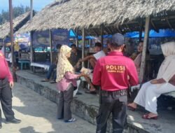 Ditpamobvit Polda Bengkulu Lakukan Patroli Dialogis di Kawasan Wisata Pantai Panjang,