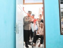 Kapolda Bengkulu Melaksanakan Peresmian Bedah Rumah ke-68 dan Bakti Sosial Polda Bengkulu