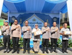 Jelang Lebaran, Kapolri Salurkan Tali Asih dan Sembako kepada Personel Polri