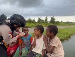 Di Balik Ramainya Pasar Keyabi Nduga, Senyum Mama Papua dan Polwan Damai Cartenz Rajut Rasa Aman dan Nyaman