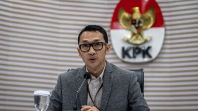 KPK Periksa Bendahara dan Kabid SDA PUPR Kota Bengkulu