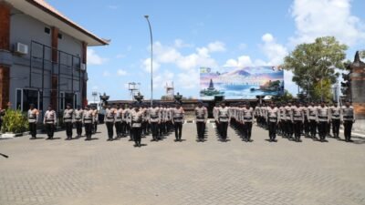 Polri Kerahkan 300 Personel Brimob dari Kaltim dan Bali untuk Tangani Karhutla di Kalbar