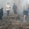 Polda Kalteng Optimalkan Serbuk Tepung Singkong “Hertindo AF31”, Untuk Padamkan Bara di Lahan Gambut