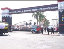 Brimob Jateng Salurkan 485 Ribu Liter Air Bersih untuk Warga Terdampak Kekeringan