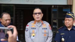 Sinergitas  Beacukai Dan Satgas Kepolisian Operasi Damai Cartenz Dalam Upaya Mengagalkan Penyeludupan Amunisi Di Perairan Jayapura